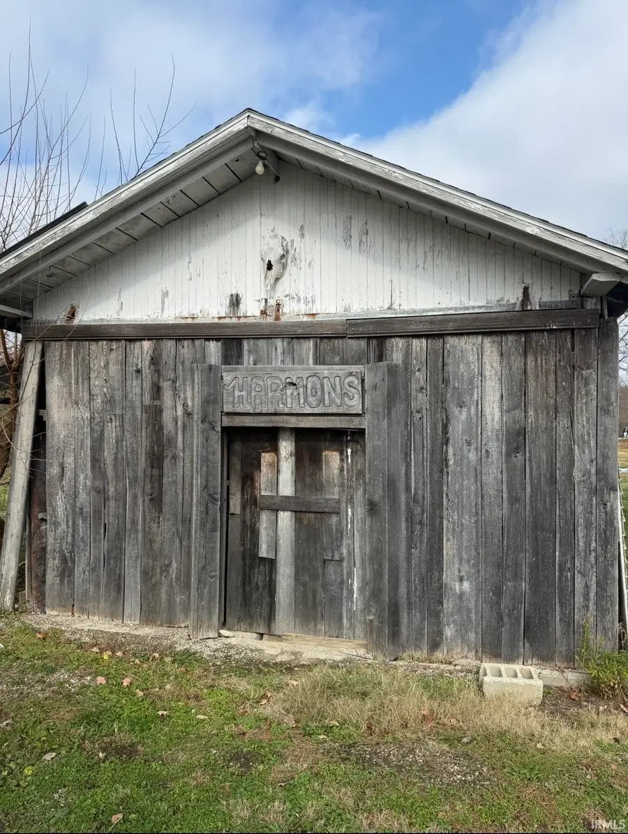 208 W Boone Street, Gentryville, IN 47537 - Image #3