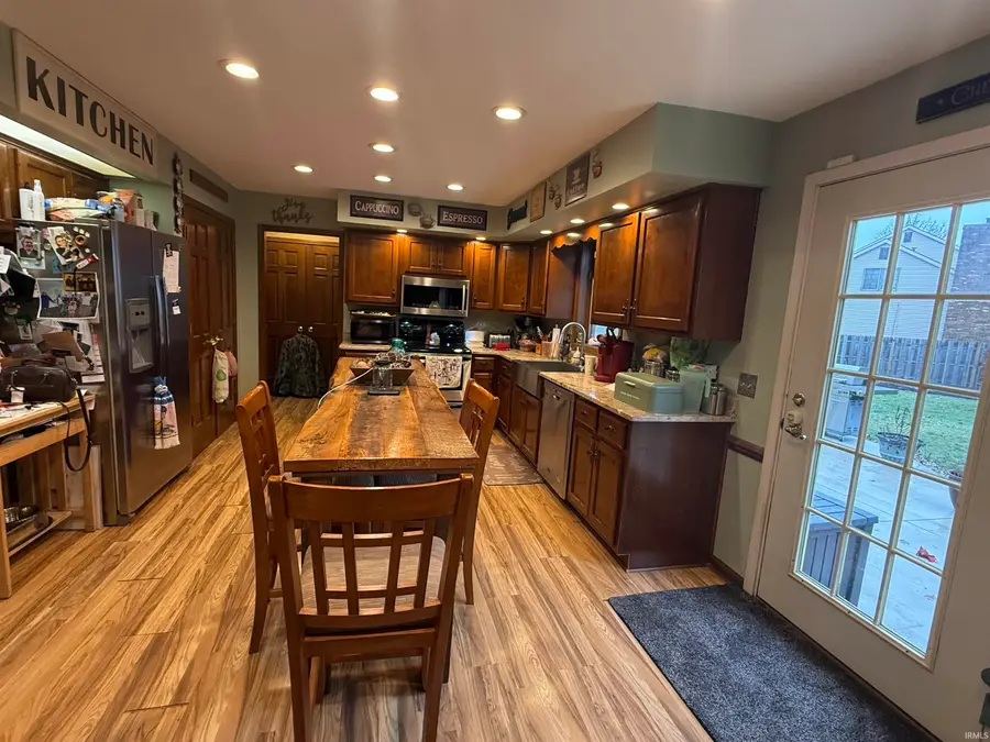 10604 Oak Trail Road, Fort Wayne, IN 46845 - Image #3