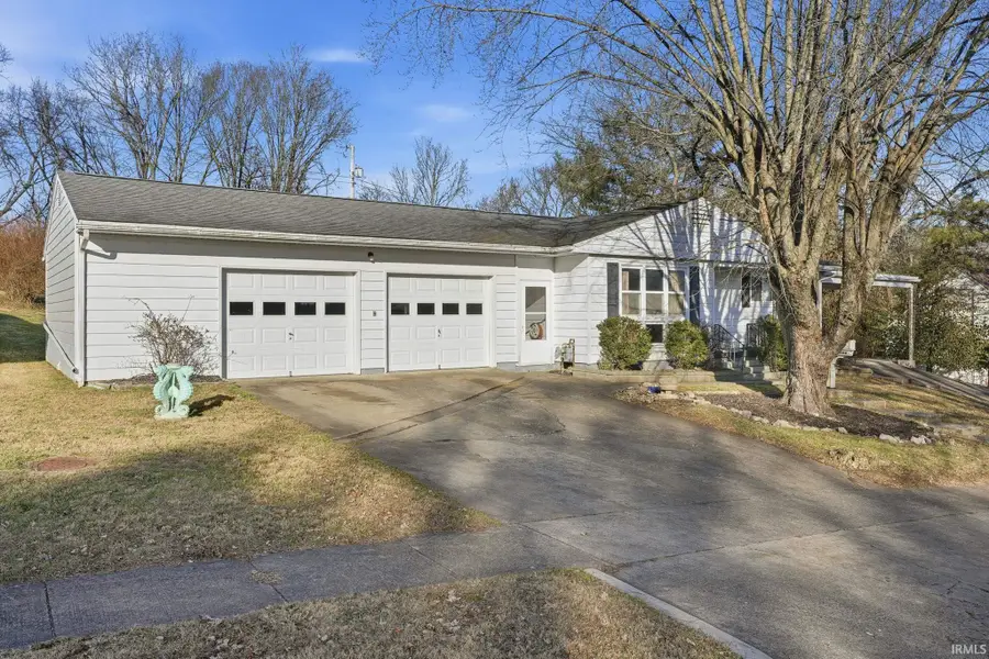 411 Eastview Drive, Bedford, IN 47421 - Image #2