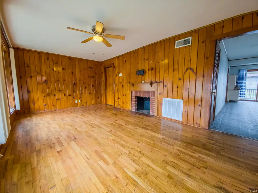 2027 College Drive, Mount Carmel, IL 62863 - Image #3