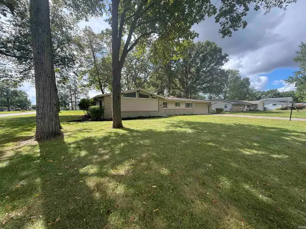 928 Straford Road, New Haven, IN 46774