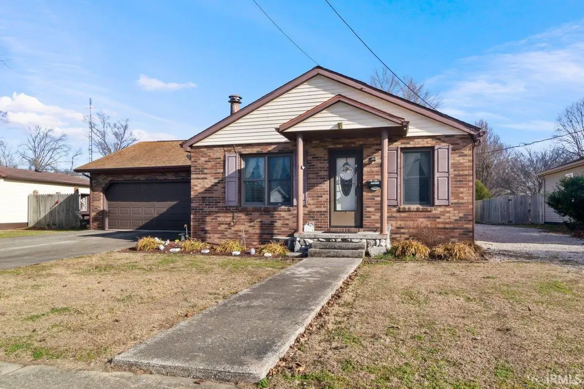 104 N Walters Street, Fort Branch, IN 47648 - Image #1