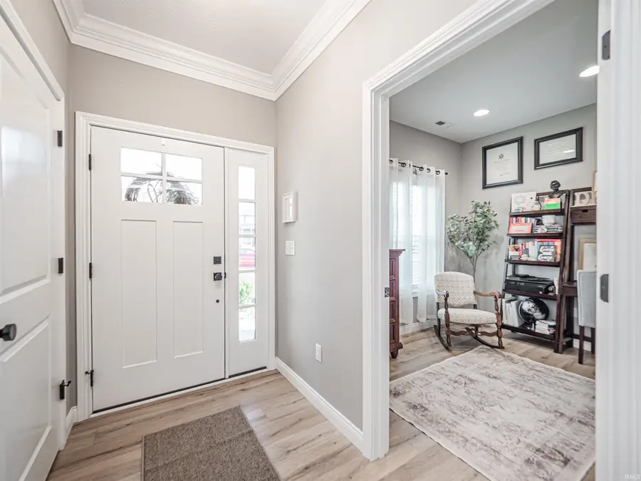 4923 Lincoln Pointe Drive, Newburgh, IN 47630 - Image #3