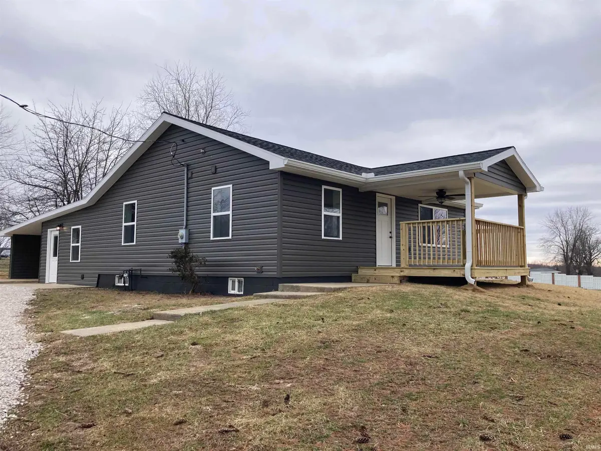 5330 S Lincoln Street, Oakland City, IN 47660 - Image #1