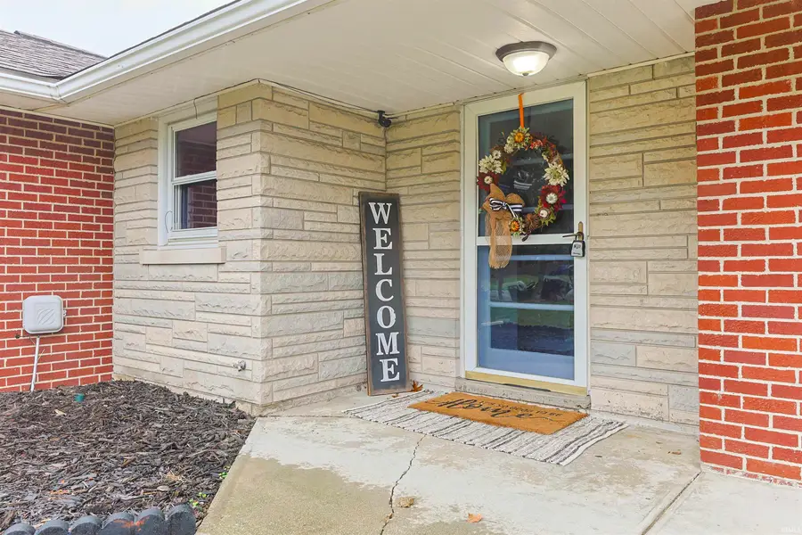 27002 Water Edge Drive, Elkhart, IN 46514 - Image #3