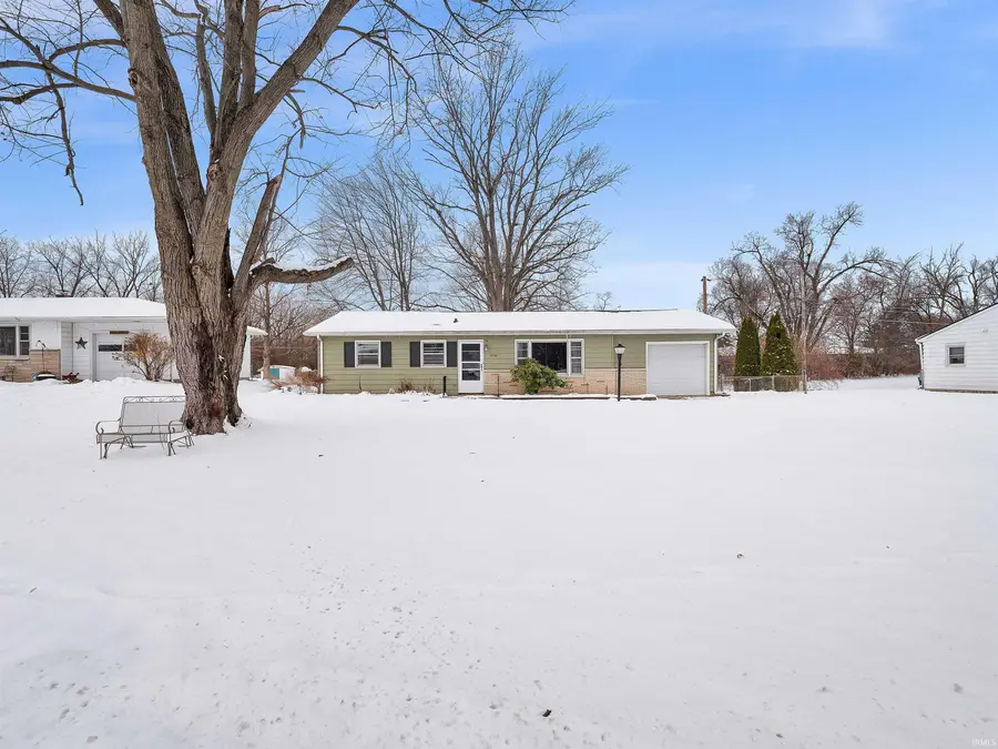 5749 Meadowbrook Drive, Fort Wayne, IN 46835 - Image #2