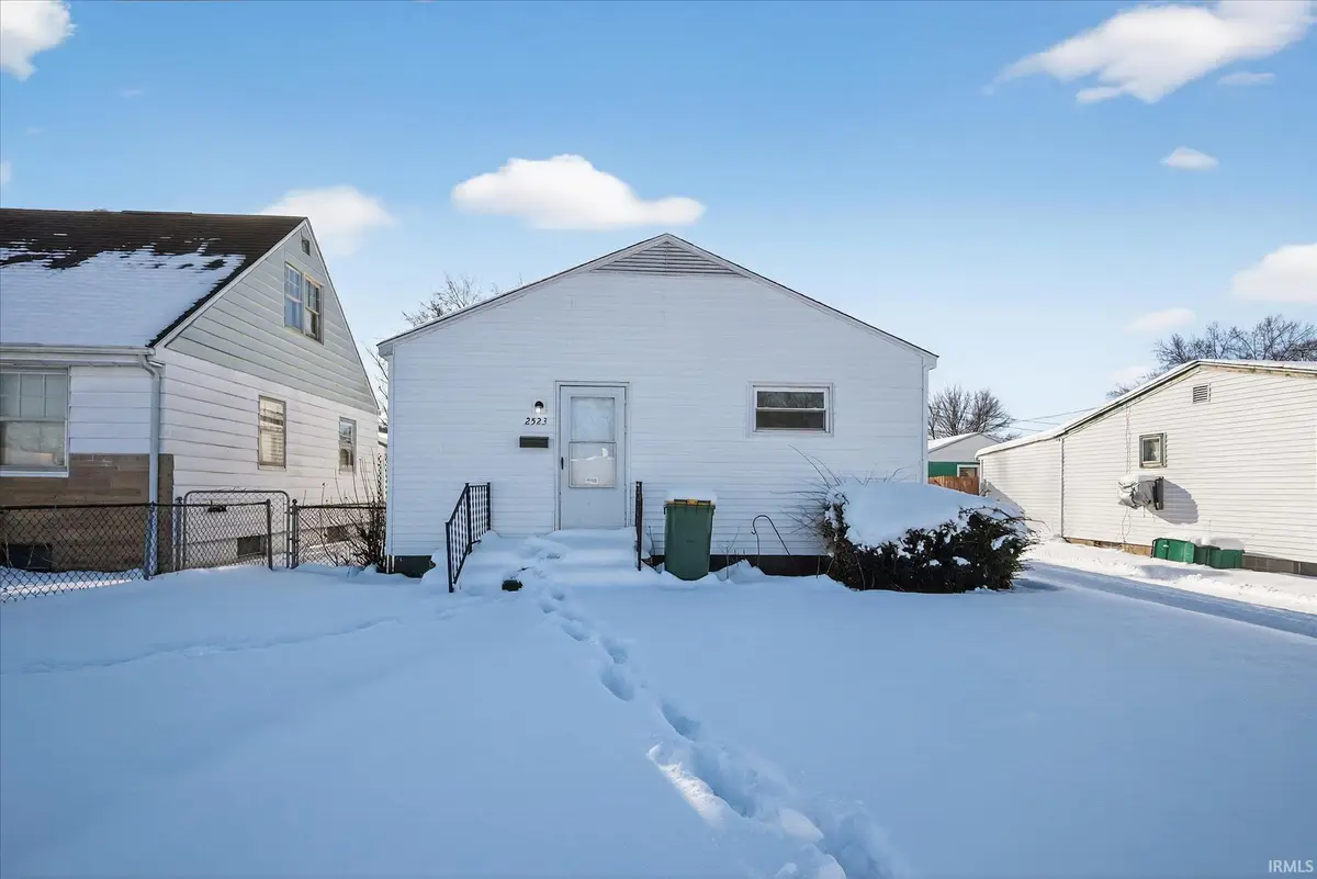 2523 Milburn Boulevard, Mishawaka, IN 46544 - #1