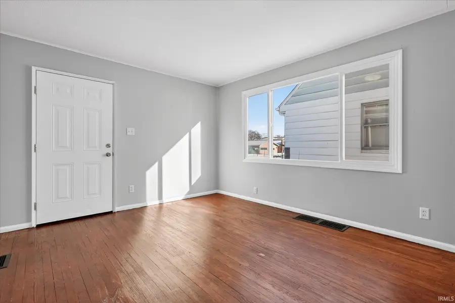 2523 Milburn Boulevard, Mishawaka, IN 46544 - #2