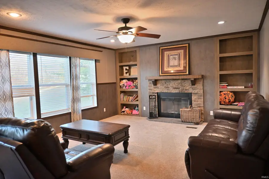 2031 E 550 S Road, Huntingburg, IN 47542 - Image #3