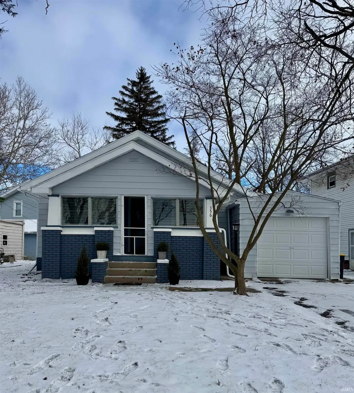 356 S Cornell Circle, Fort Wayne, IN 46807 - Image #1