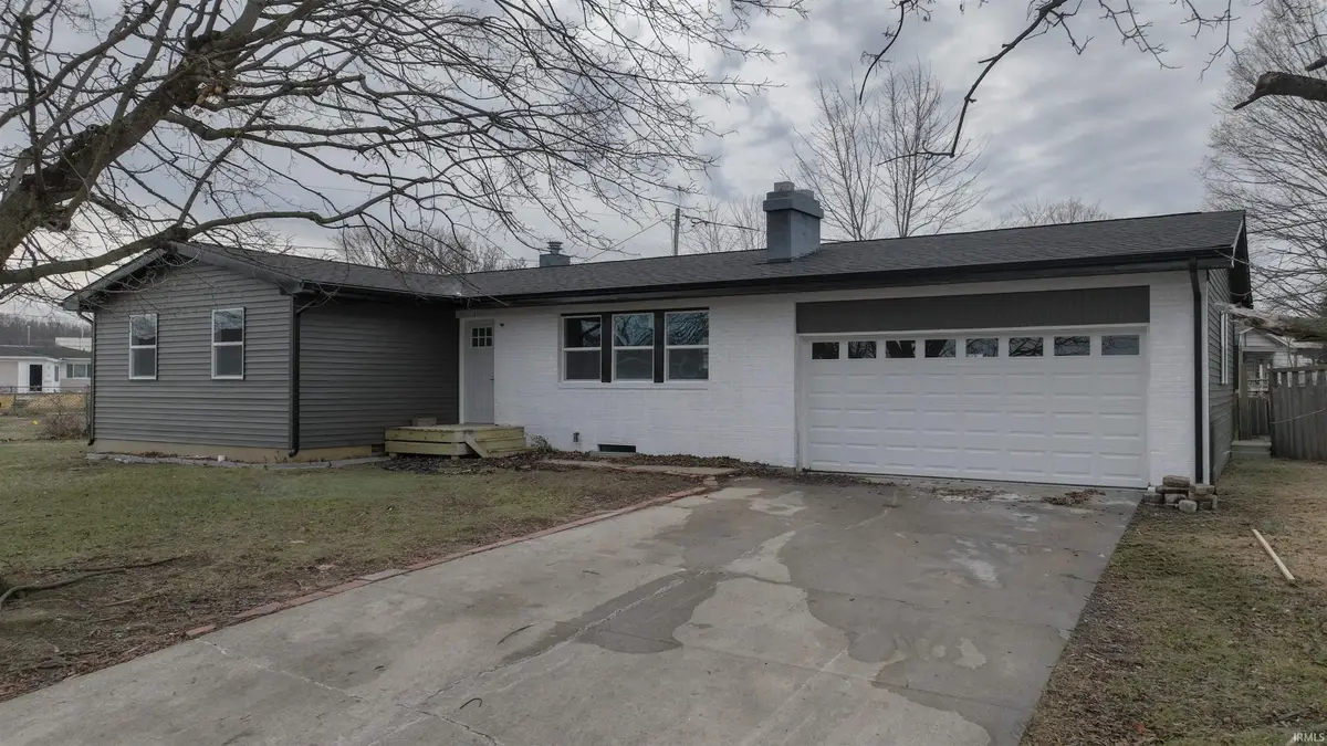 815 Parkway Drive, Logansport, IN 46947 - Image #1