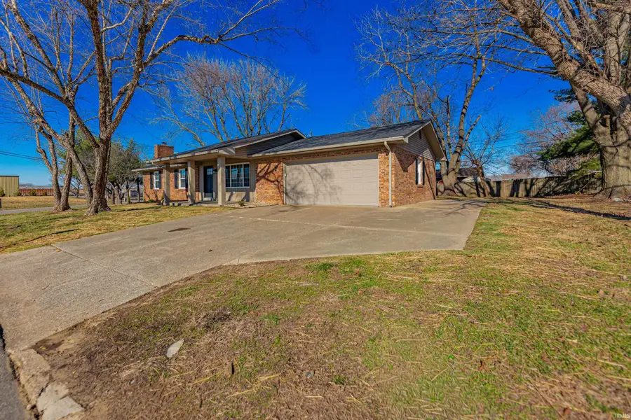 441 Lawrence Drive, Mount Vernon, IN 47620 - #3