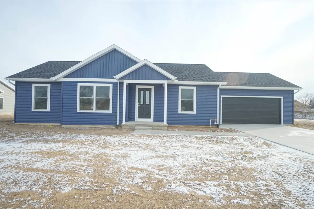 420 N Eastfield Circle, Milford, IN 46542 - #1