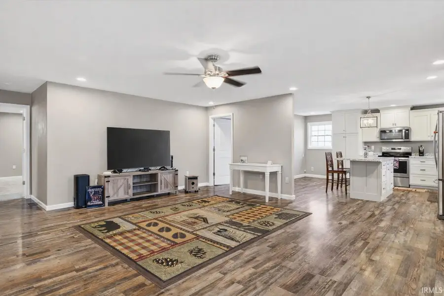 315 E Walnut Street, Odon, IN 47562 - Image #3