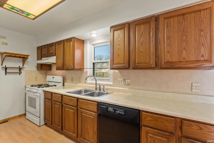 19151 Dresden Drive, South Bend, IN 46637 - Image #3