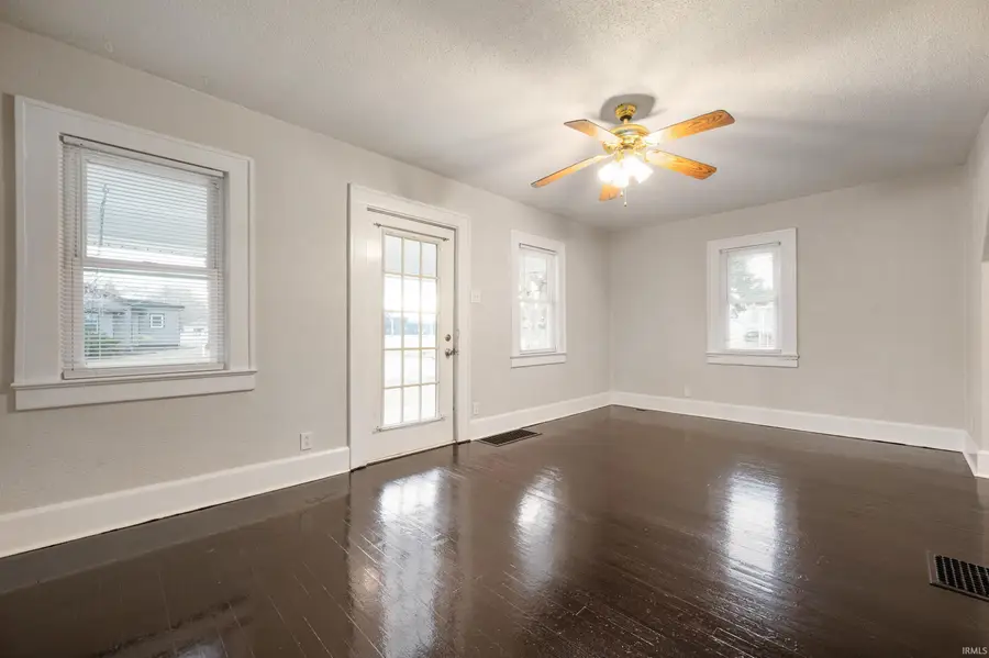 425 S Hutchinson Avenue, Muncie, IN 47303 - Image #3