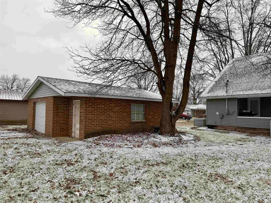218 N Greenberry Street, Sweetser, IN 46987 - #3