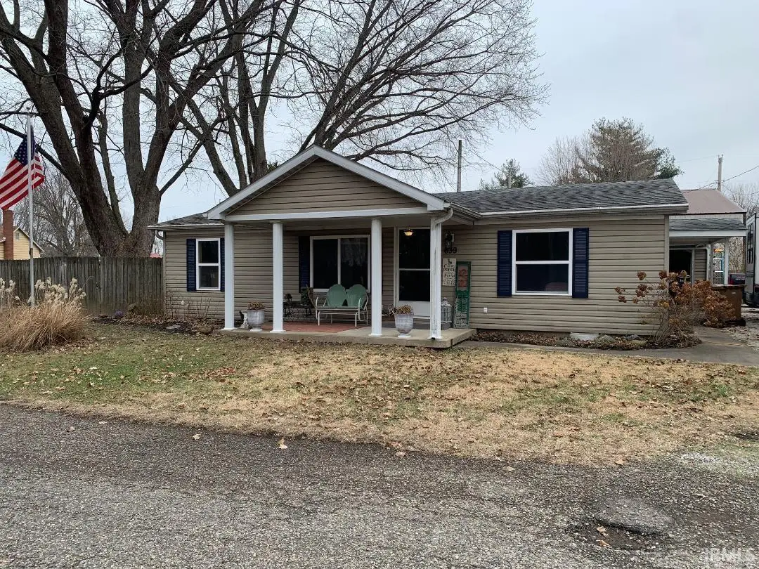 639 E Washington Street, Veedersburg, IN 47987 - #1