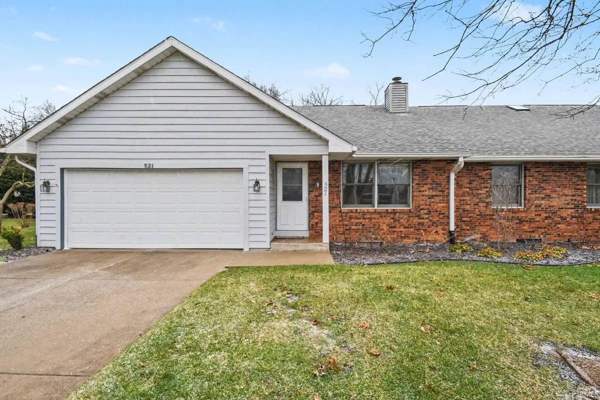 521 W Lowell Avenue, Mishawaka, IN 46545 - Image #1
