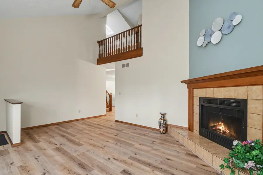 521 W Lowell Avenue, Mishawaka, IN 46545 - Image #2