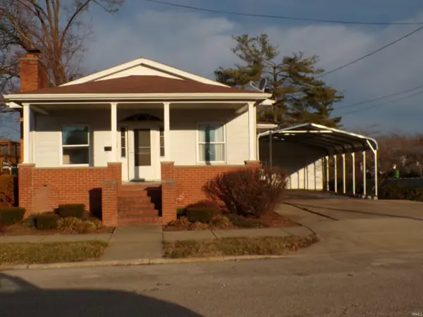 207 Church Street, Loogootee, IN 47553