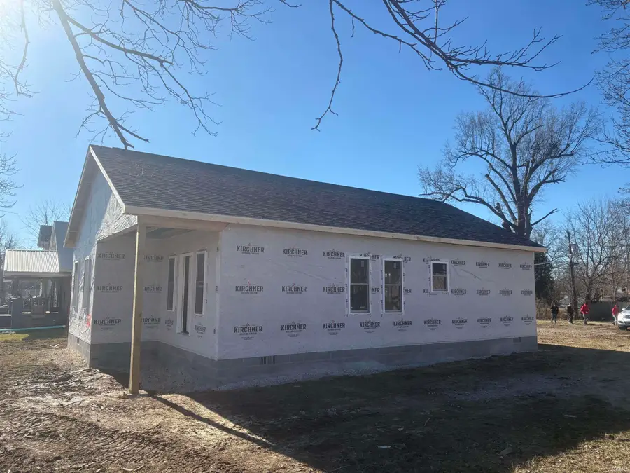 122 N Lincoln Avenue, Oakland City, IN 47660 - Image #2