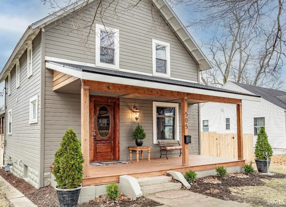 505 W Ellsworth Street, Columbia City, IN 46725 - #1