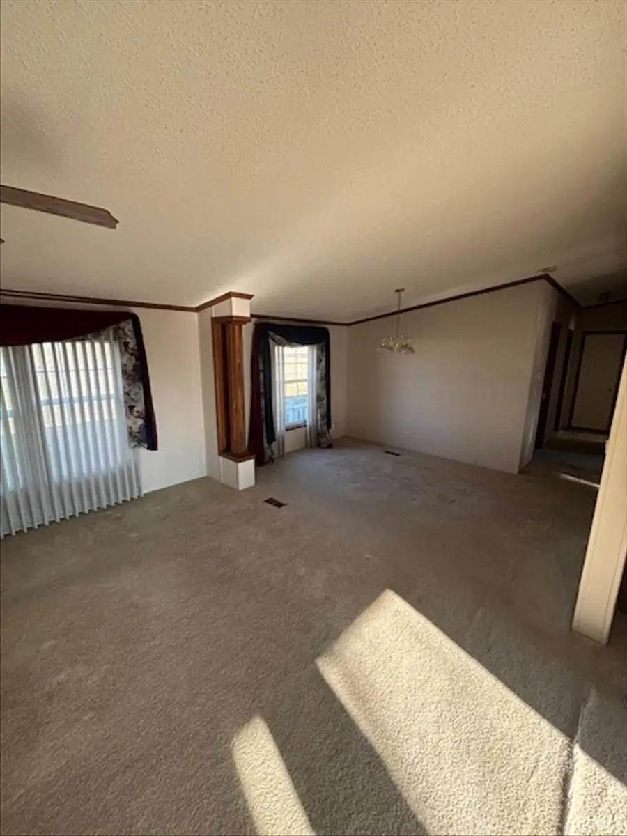 6533 S 950 E, Oakland City, IN 47660 - Image #2