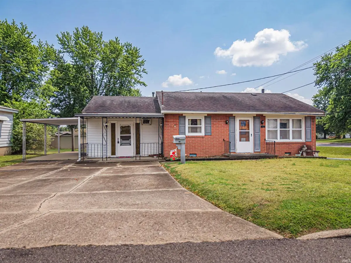901 E Mona Street, Petersburg, IN 47567 - #1