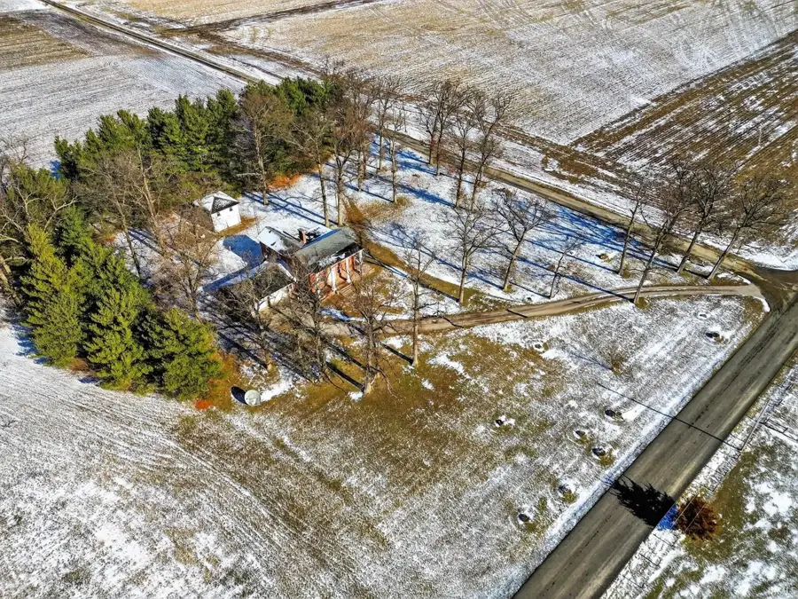 8010 W County Road 400 N, Royal Center, IN 46978 - Image #3