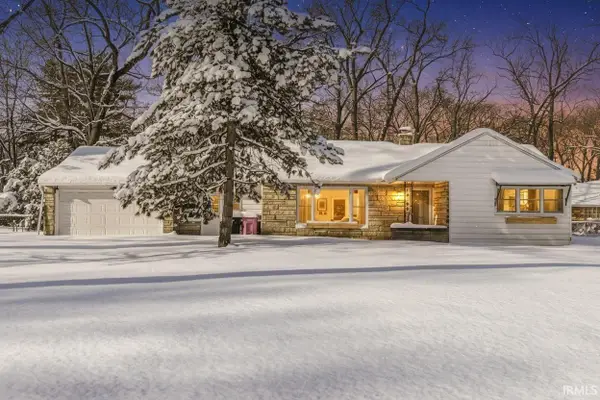 53199 W Oakmont Drive, South Bend, IN 46637