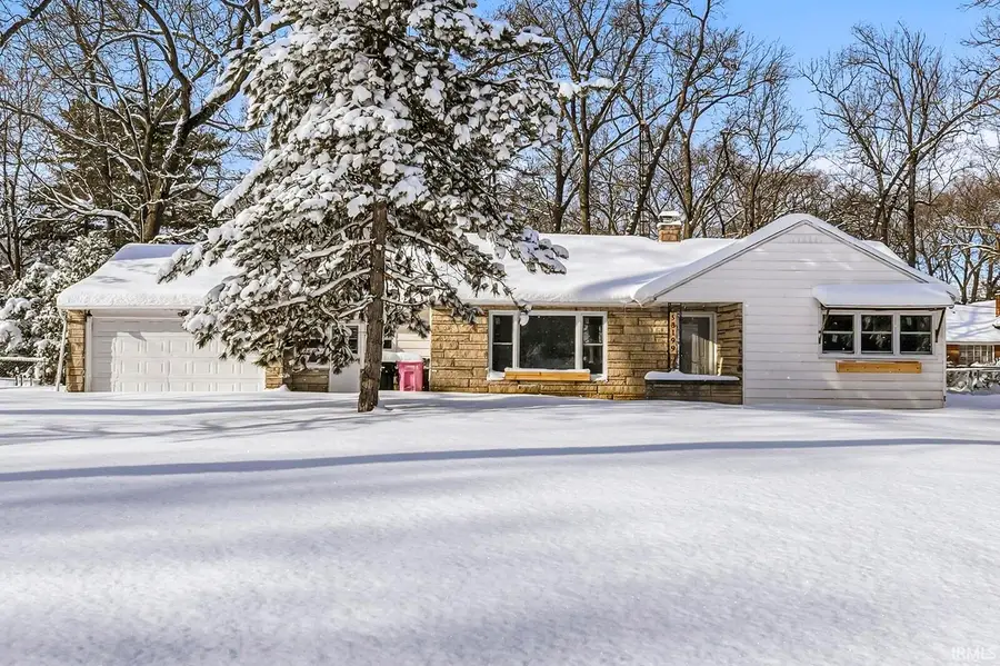53199 W Oakmont Drive, South Bend, IN 46637 - Image #2