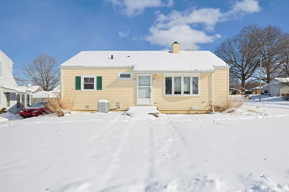 205 E Jennings Avenue, South Bend, IN 46614 - Image #1