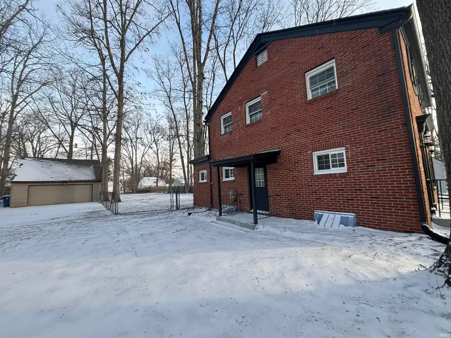 3718 Spruce Drive, Fort Wayne, IN 46809 - Image #2