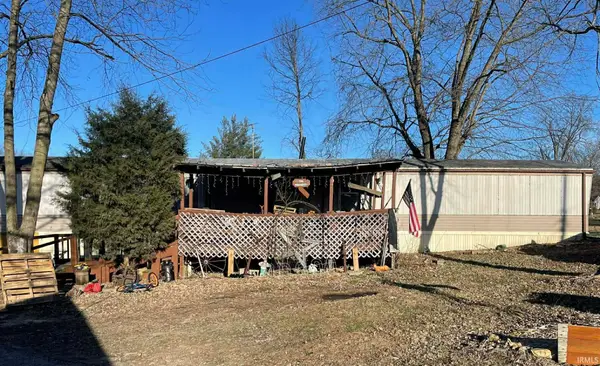 1209 W Walnut St, Brownstown, IN 47220