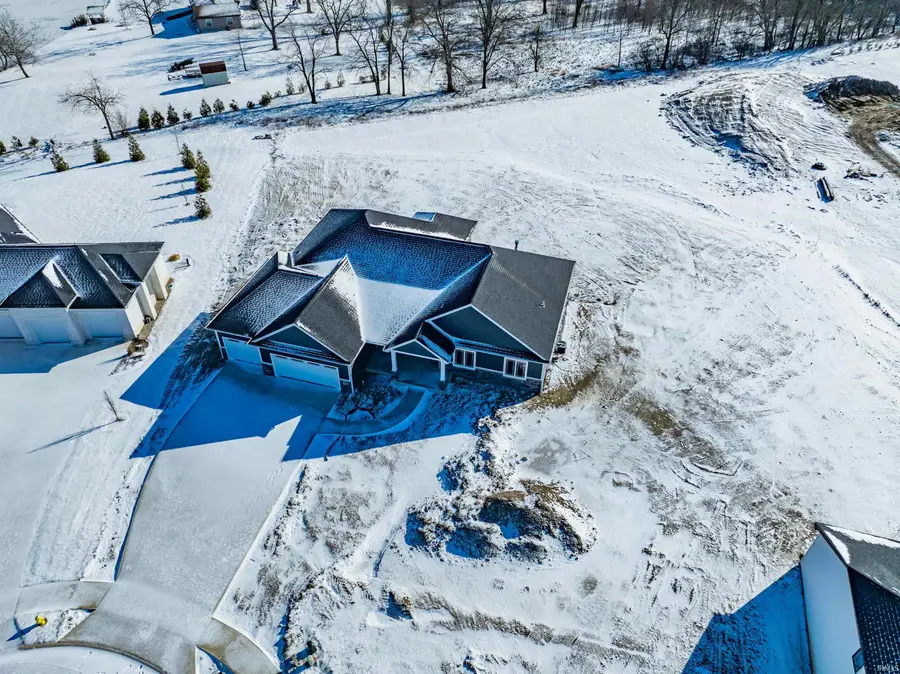 17740 Castlefeane Court, Leo, IN 46765 - Image #2