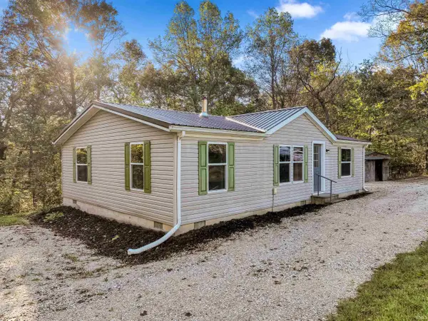 1560 N Doe Valley Drive, Paoli, IN 47454