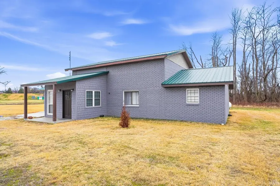 1000-A W Morton Street, Oakland City, IN 47660 - Image #2