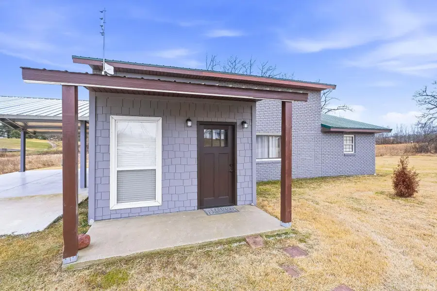 1000-A W Morton Street, Oakland City, IN 47660 - Image #3