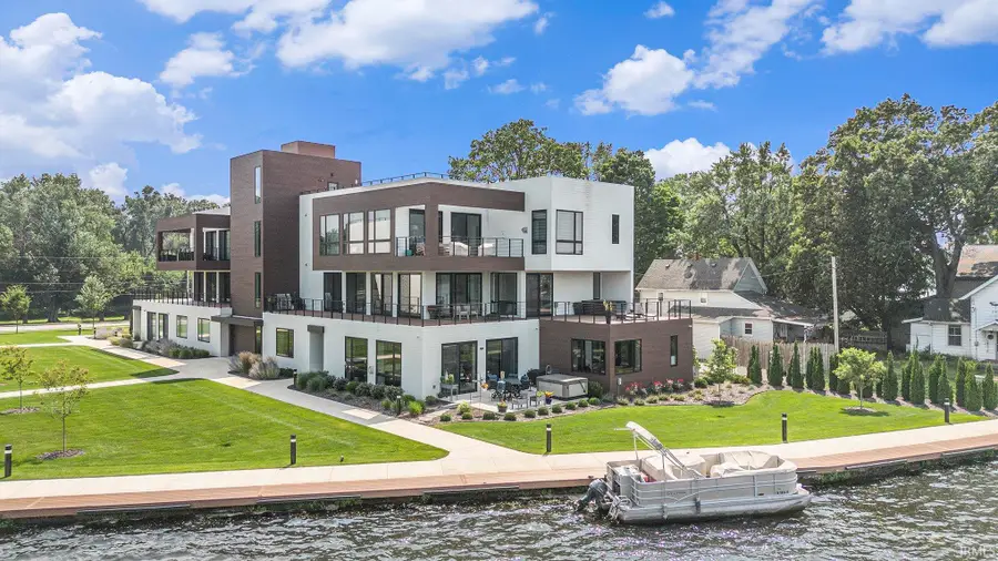 950 E Jackson Boulevard #102, Elkhart, IN 46516 - Image #3