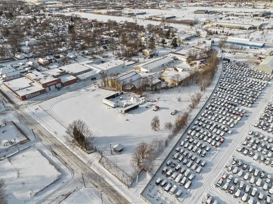 301 W Calvert Street, South Bend, IN 46613 - Image #2