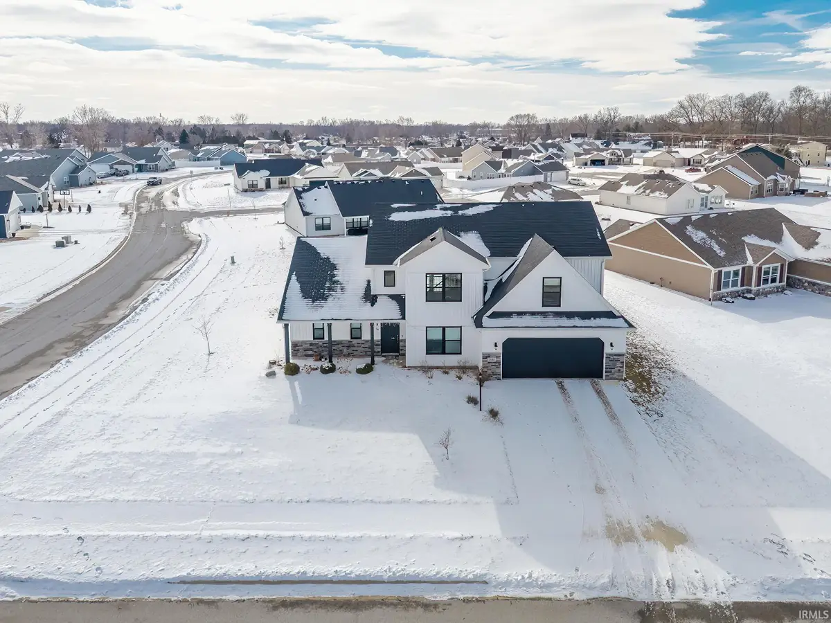 3880 W Kings Pass, Warsaw, IN 46582 - Image #1