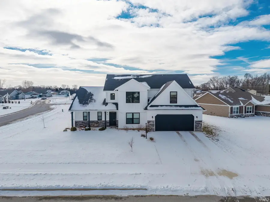 3880 W Kings Pass, Warsaw, IN 46582 - Image #2