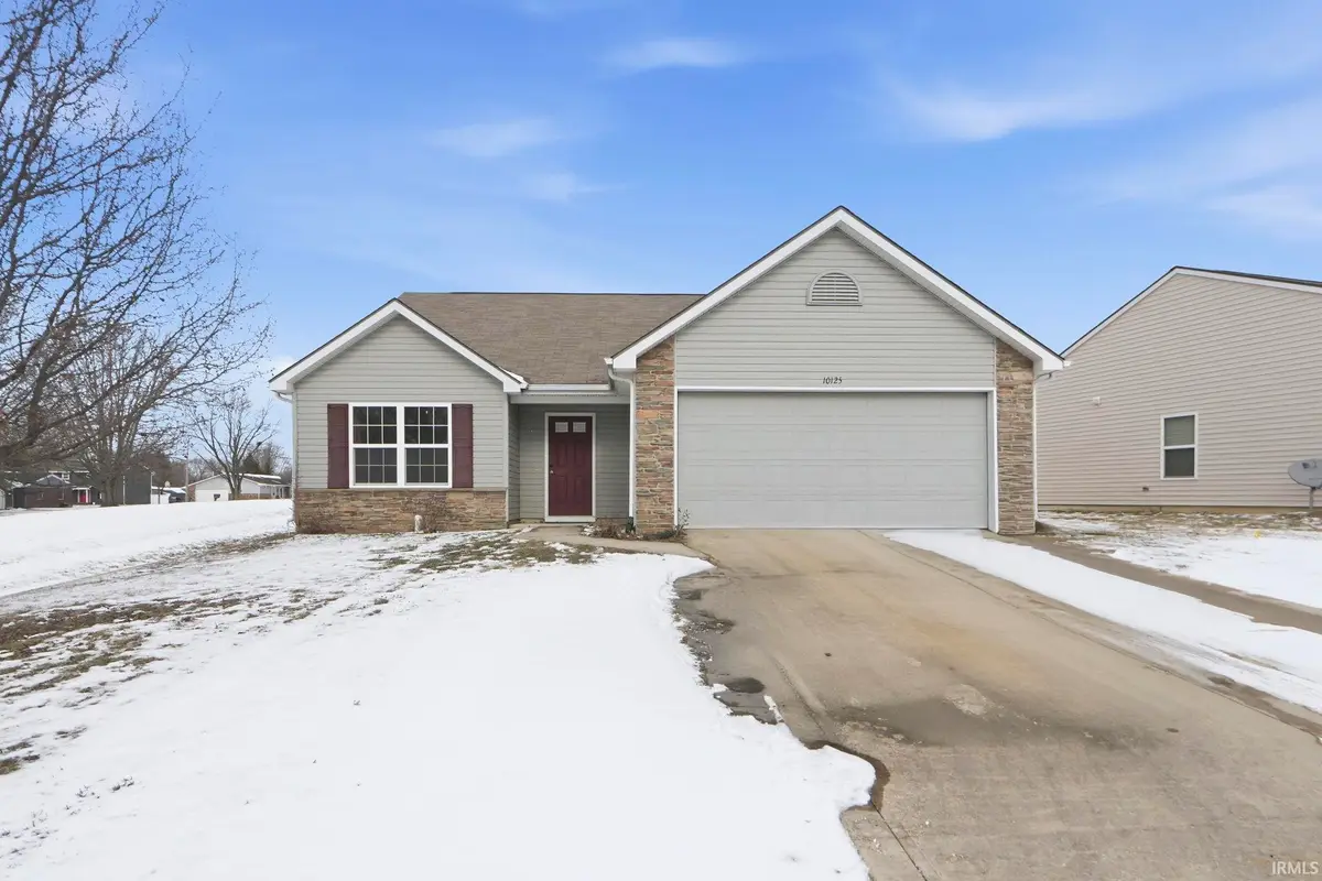 10125 Greenmoor Drive, New Haven, IN 46774 - Image #1