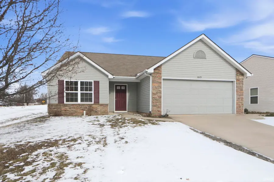 10125 Greenmoor Drive, New Haven, IN 46774 - Image #2