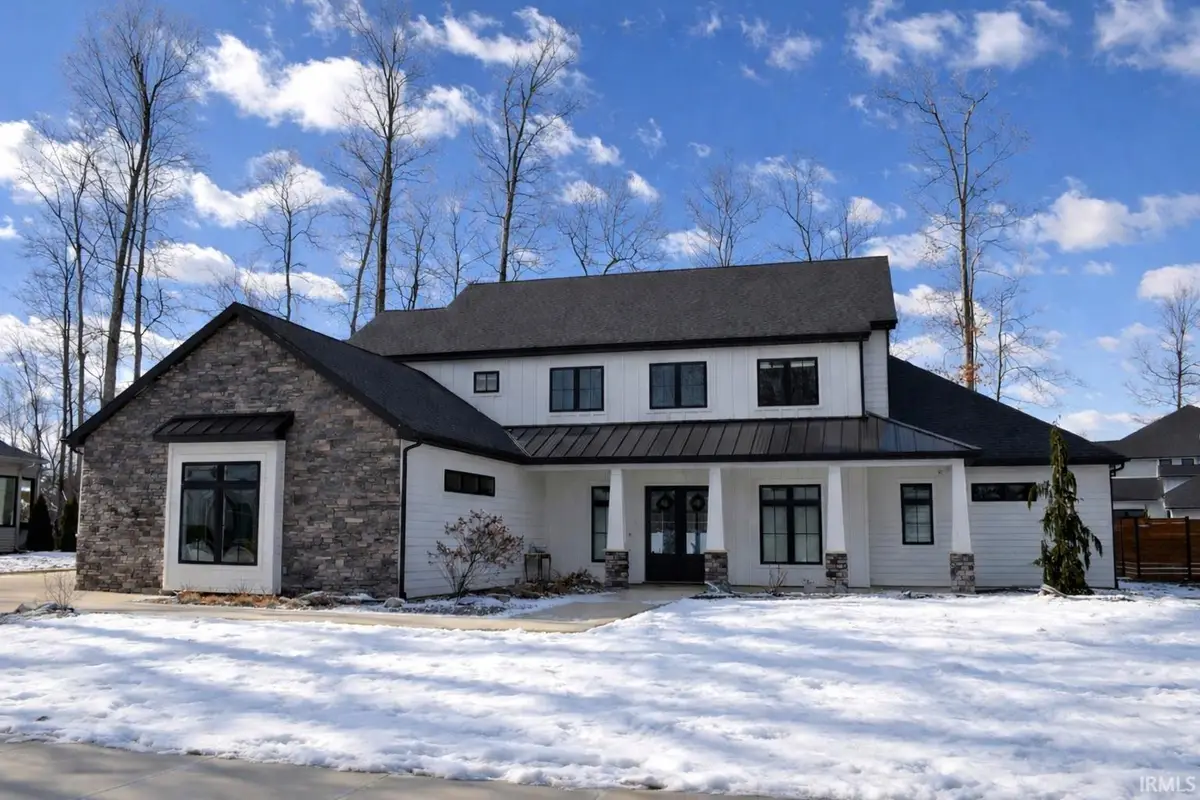 169 Anmer Hall, Fort Wayne, IN 46845 - #1