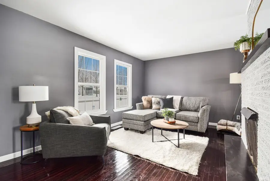 416 W Cherry Tree Drive, Warsaw, IN 46582 - #2