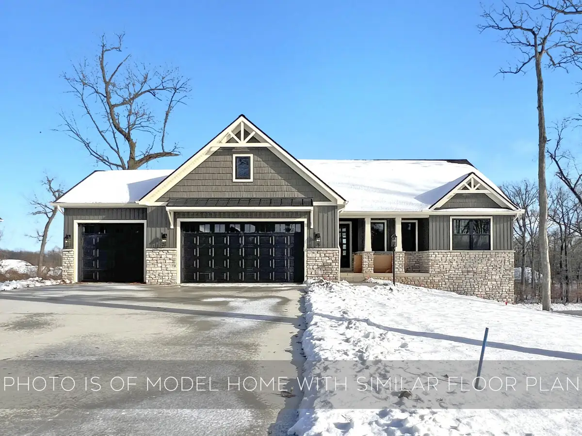 11509 New Trails Drive, Osceola, IN 46561 - Image #1