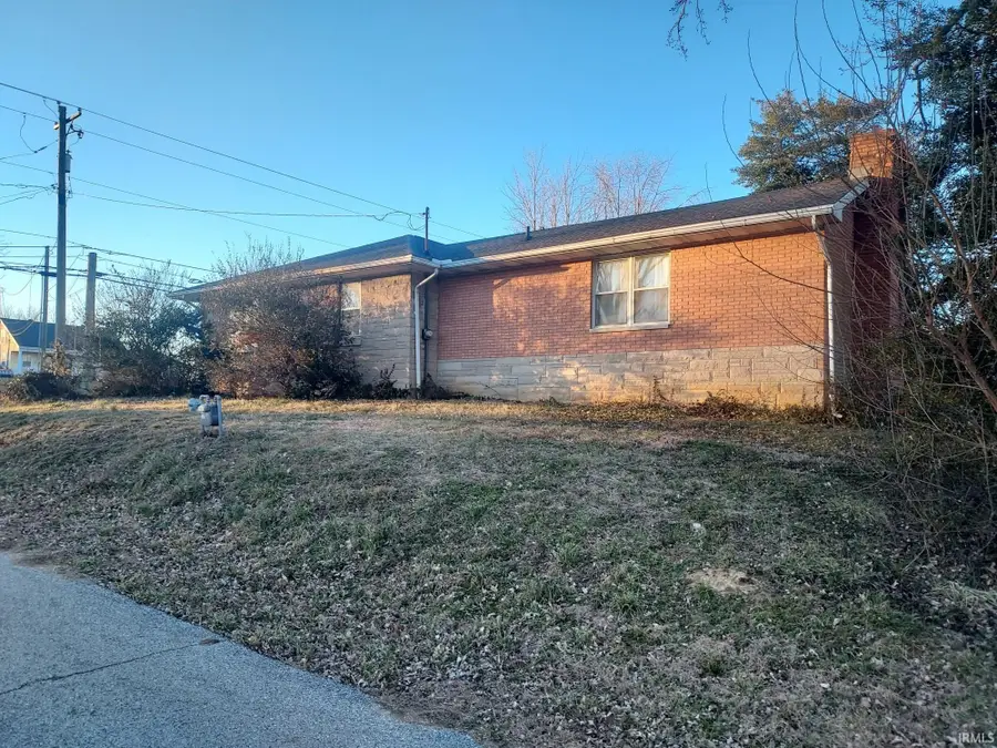 301 N State Street, Chandler, IN 47610 - #2