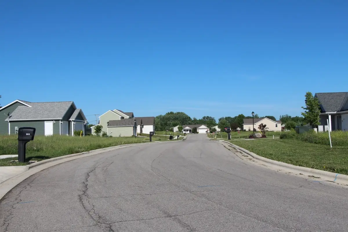 2271 Highlander Drive, Warsaw, IN 46580 - #1